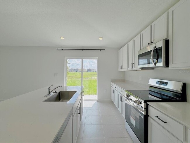 Photo - 3075 Totem Rd