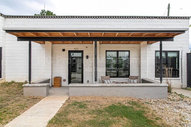 Building Photo - 3415 N Broadway Unit 102