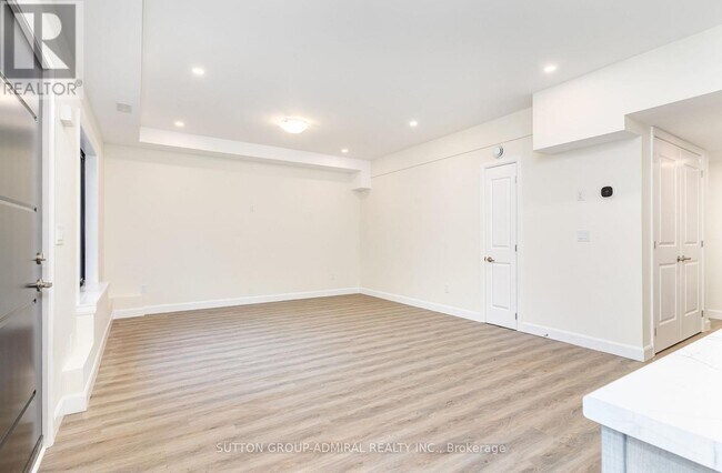 Photo - 274 King St E Unité 1