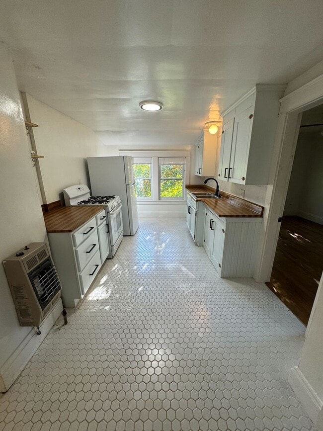 Building Photo - 58 Sullivan St Unit 3 Rental