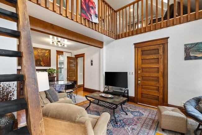 Photo - 2108 24th Ave S