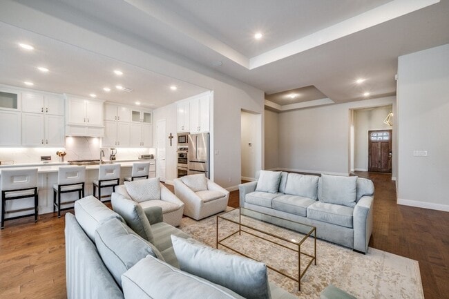 Photo - 4080 Freeman Way