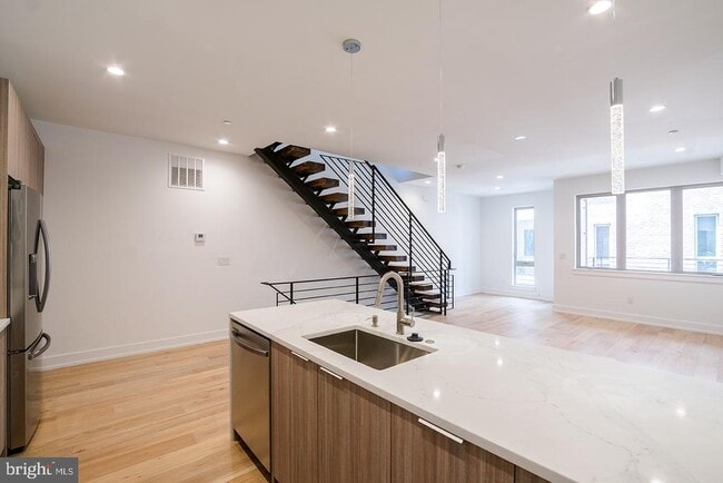 Photo - 119 Greenwich St