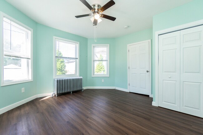 Photo - 157 Spring St Unit 1