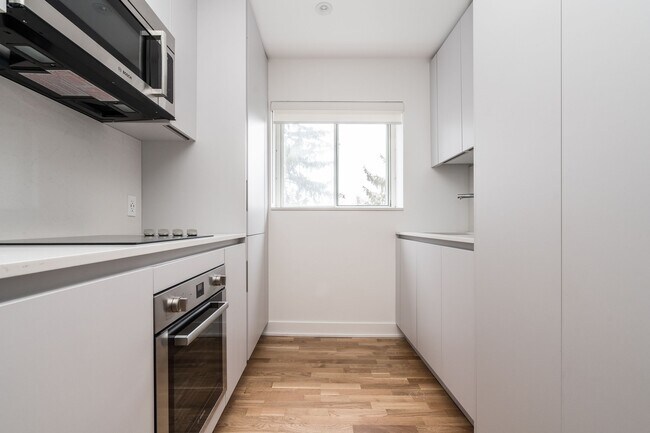 Photo - 39 Riverwood Pkwy Unit 16