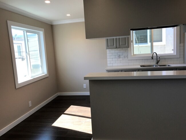 Photo - 749 Center Pl Unidad A