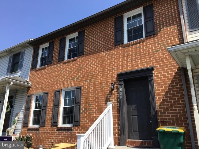 Photo - 205 Ringgold St