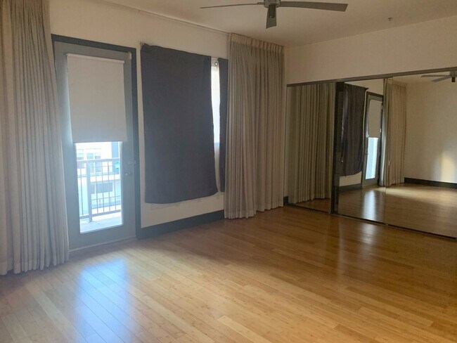 2775 W Pebble Rd Unit Loft 5 #325