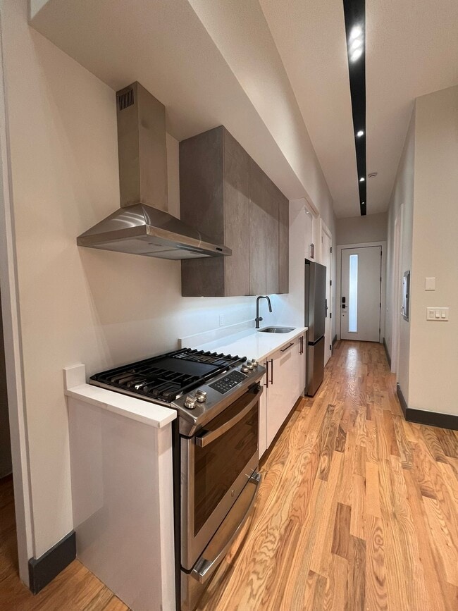 Building Photo - 604 Palisade Ave Unit 1