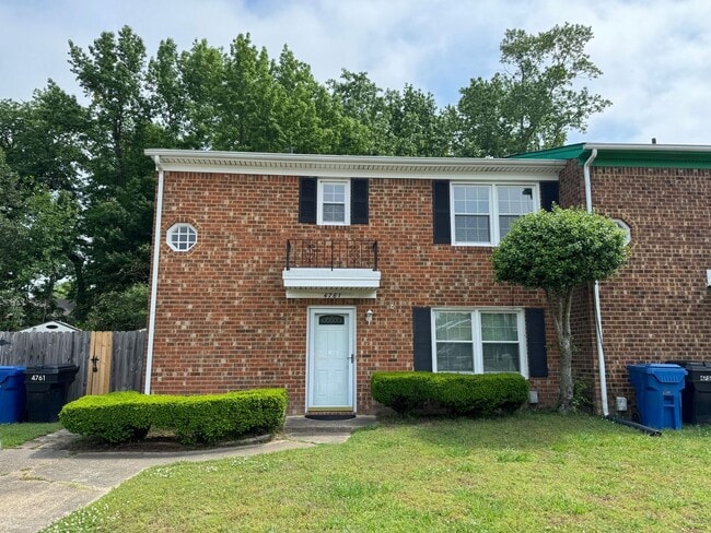 Welcome to this charming 3 bedroom "ASK AB... - Welcome to this charming 3 bedroom "ASK AB... Townhome