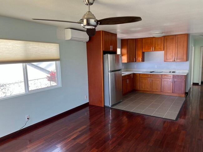 2-bedroom, 1-bath includes utilities - 2-bedroom, 1-bath includes utilities House