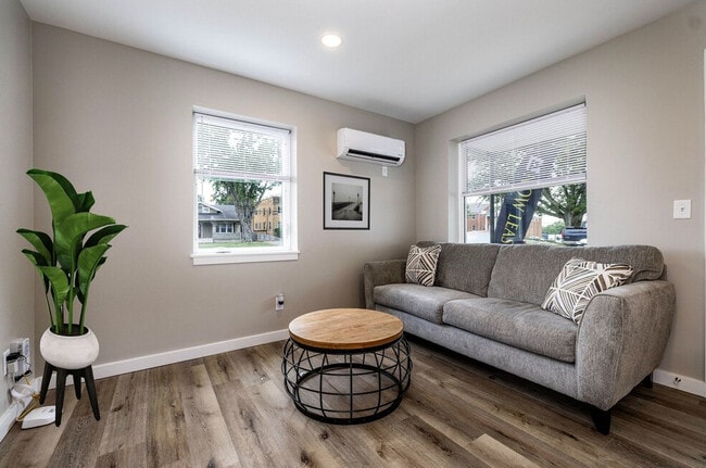 Photo - Ravine Apartments