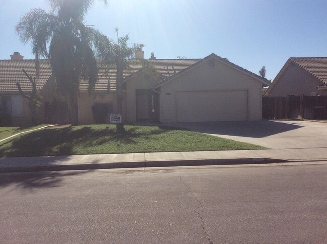 Building Photo - 7314 Sandrinilla St