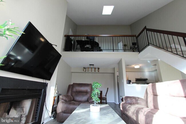 Building Photo - 1016 Aspen Dr