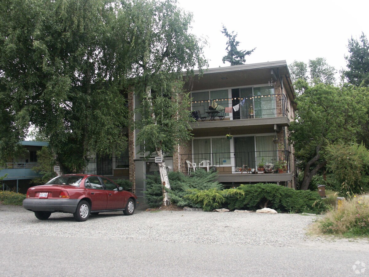 Photo - Brady Apartments