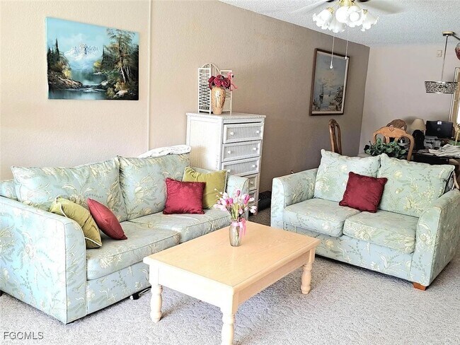 Photo - 2264 Winkler Ave Unidad 207