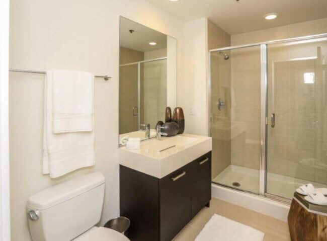 Photo - 2 bedroom in Chicago IL 60605 Condo Unit 715