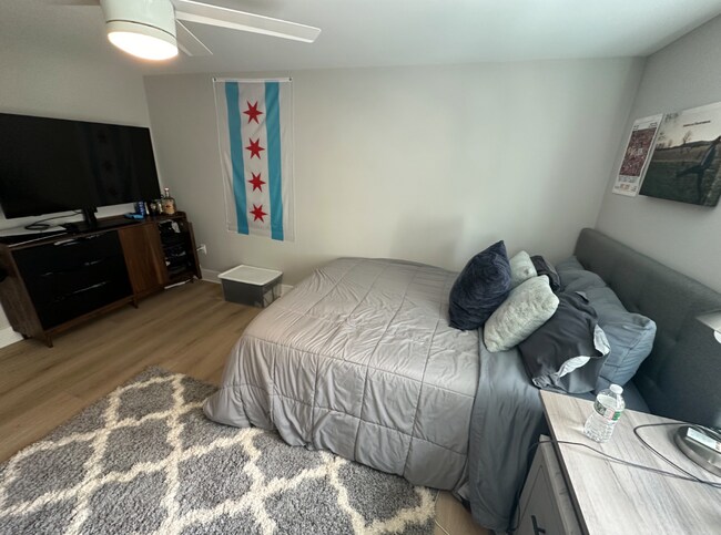 Photo - 741 Broadway