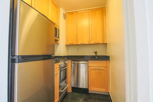 Photo - Wimbledon Tower