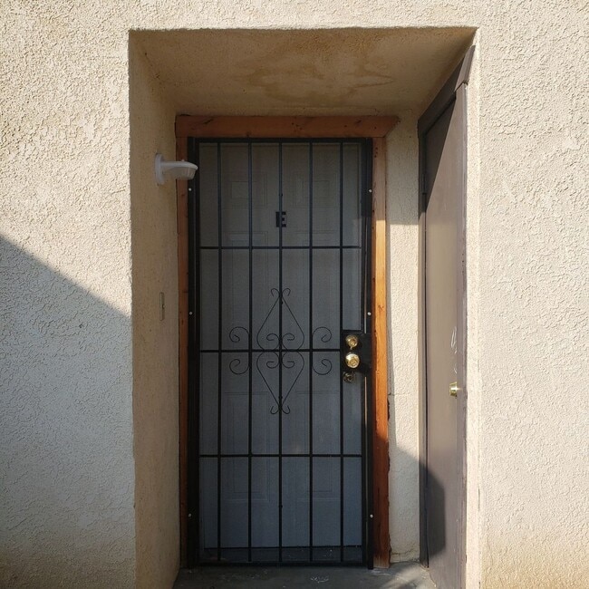 Building Photo - 2309 Westholme Blvd Unit #E