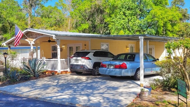 Photo - 523 Leaf Cir