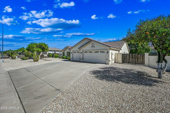 Building Photo - 4463 E Downing Cir Rental