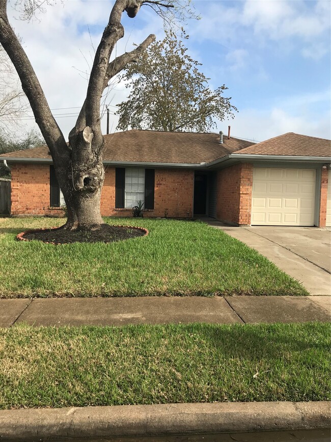 11519 Bickwood Dr