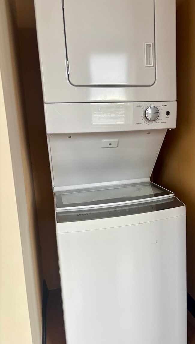 Photo - 450 N Massachusetts Ave