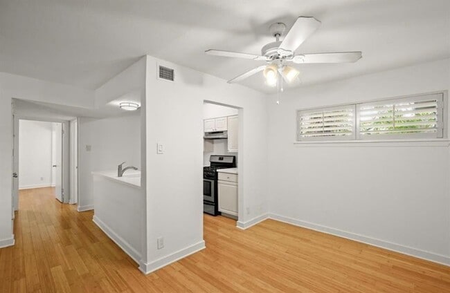 Photo - 2303 East Side Dr Unit 219