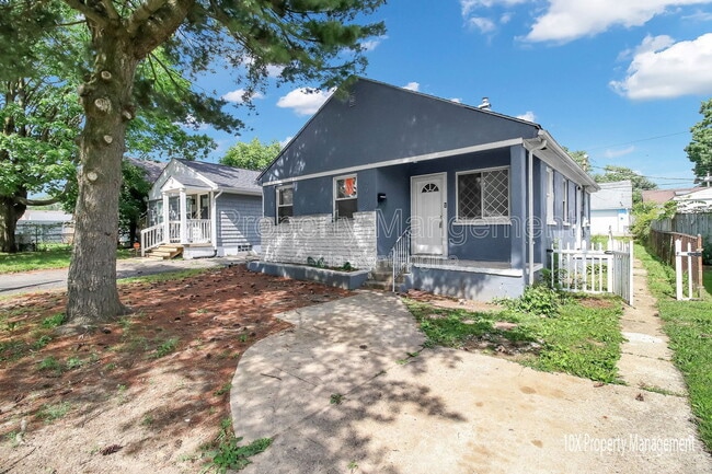 Photo - 2918 Azelda St