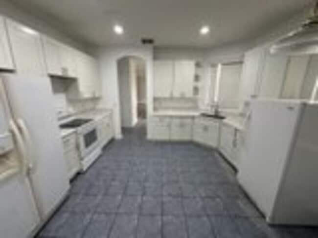 Photo - 596 Neumann Village Ct