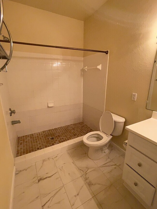Photo - Beautiful 2 bedroom 2.5 bathroom townhome
