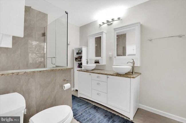 Photo - 8605 Western Oak Dr