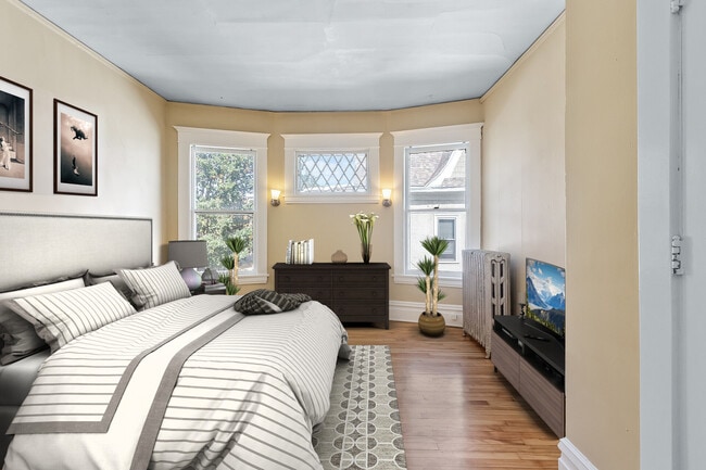 Photo - 2215 Pleasant Avenue South