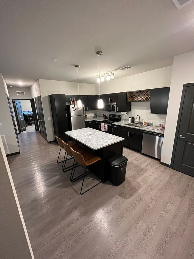 Photo - 8503 Mansion Hill Ave