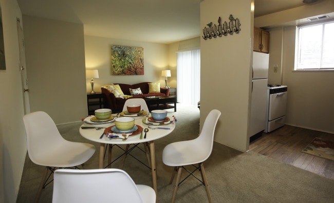 Parkside Gardens Apartments and Townhouses
