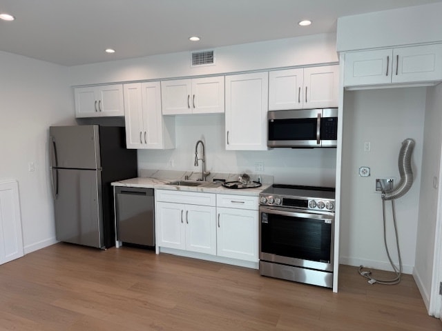 Kitchen - 18906 Lassen St