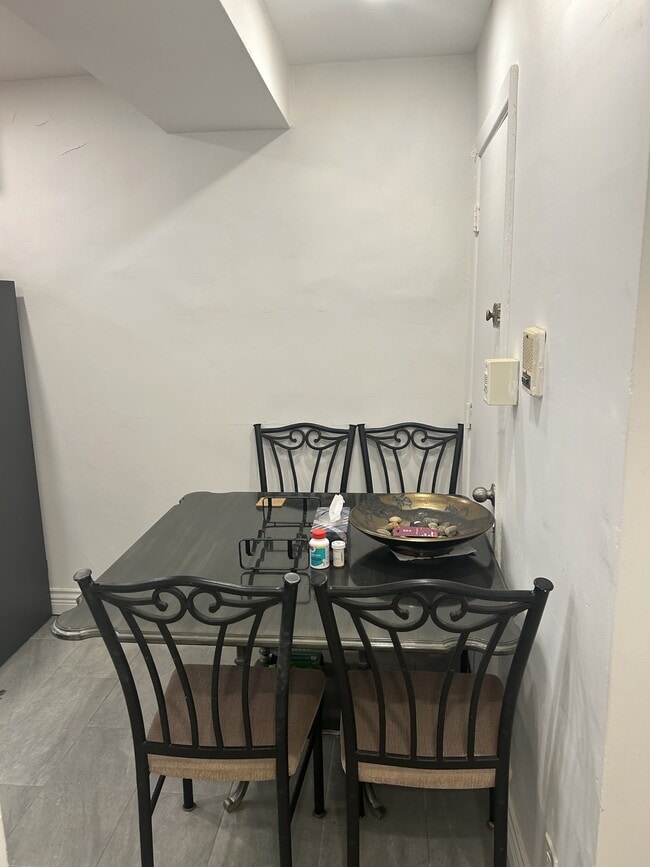 Photo - 4860 Plamondon Ave Unité 15