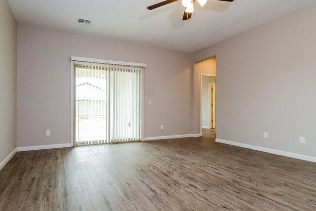 Photo - 25446 W Carson Dr