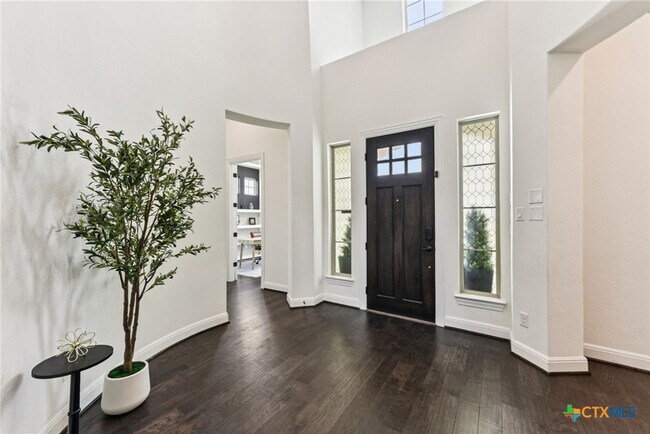 Photo - 1104 Scenic Dr