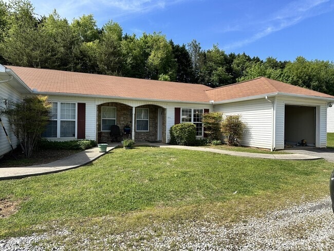 Building Photo - 2252 Mentor Rd Rental