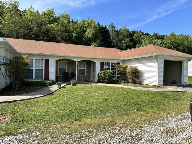 Photo - 2252 Mentor Rd House