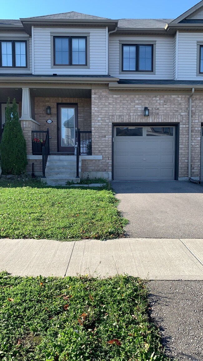 Building Photo - 55 Prestwick St