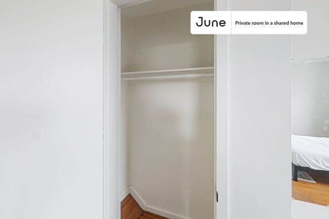 Photo - Room in Shared 4 bed/2.5 bath home Unit B