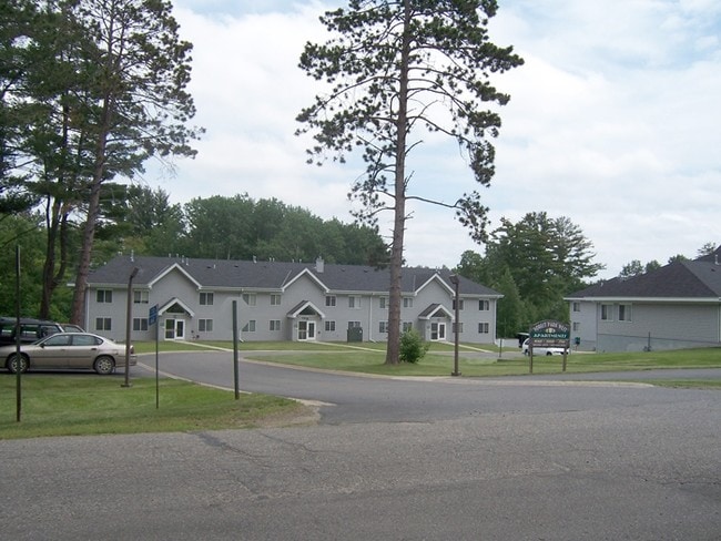 Forest Park West Apartments - Forest Park West Apartments