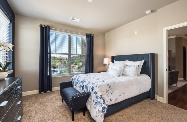 Residences at Prairiefire Apartment Homes