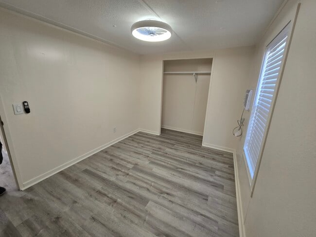 Photo - 960 N Rock Crusher Rd