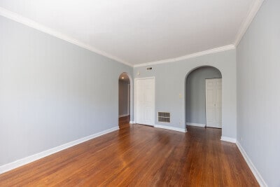 Photo - 2446 N Hamlin Ave Unit 2B