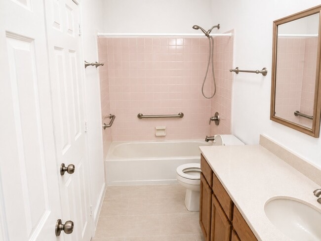 Photo - 6073 Delaware Dr