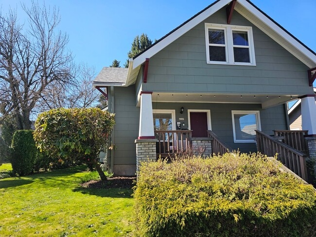 Building Photo - frang01 Unit B Rental